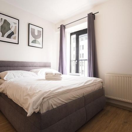 Charming & Cozy Ambiente Apartments บราติสลาวา ภายนอก รูปภาพ