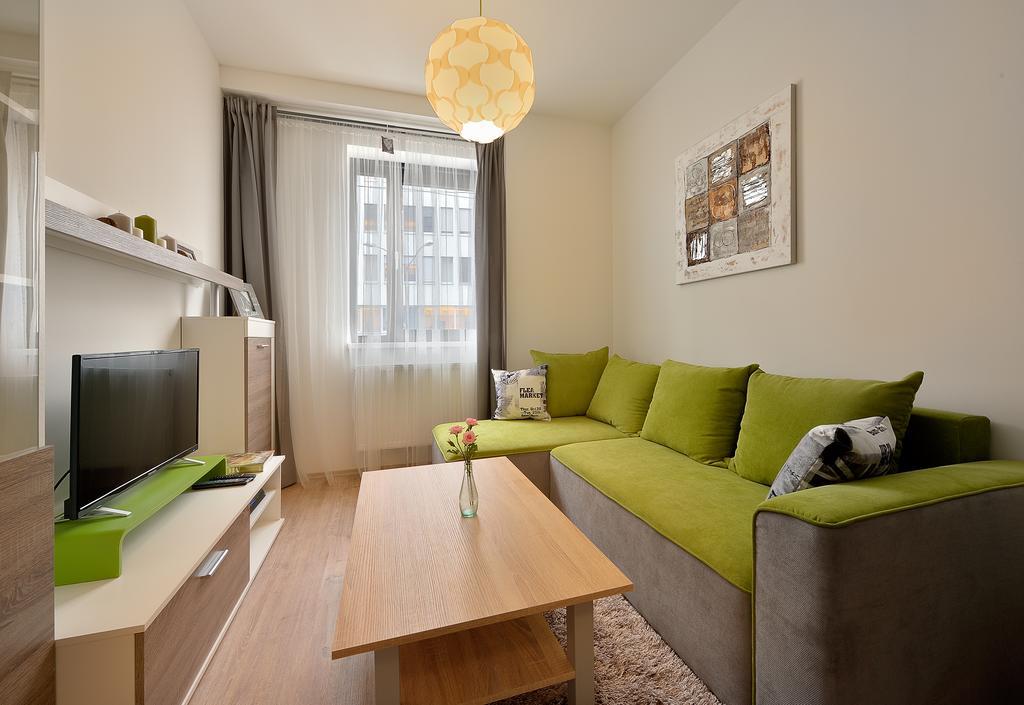 Charming & Cozy Ambiente Apartments บราติสลาวา ภายนอก รูปภาพ