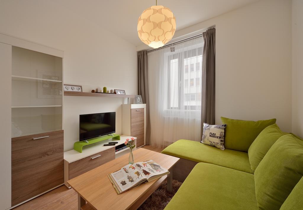 Charming & Cozy Ambiente Apartments บราติสลาวา ภายนอก รูปภาพ