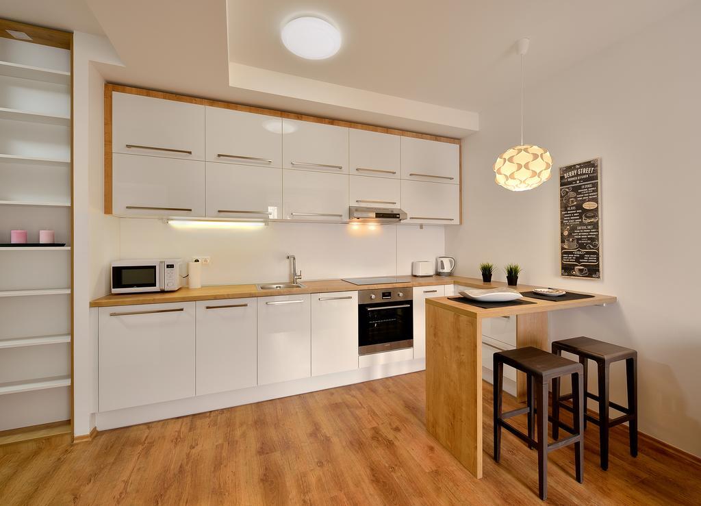 Charming & Cozy Ambiente Apartments บราติสลาวา ภายนอก รูปภาพ