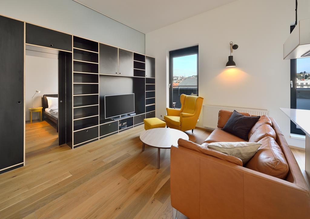 Charming & Cozy Ambiente Apartments บราติสลาวา ภายนอก รูปภาพ