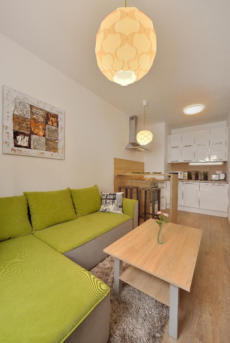 Charming & Cozy Ambiente Apartments บราติสลาวา ภายนอก รูปภาพ