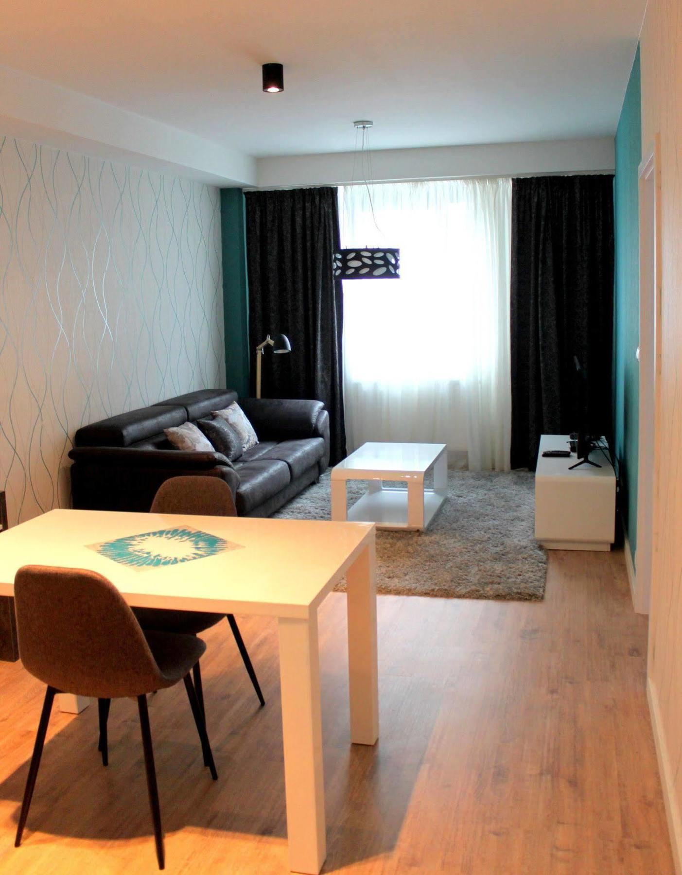 Charming & Cozy Ambiente Apartments บราติสลาวา ภายนอก รูปภาพ