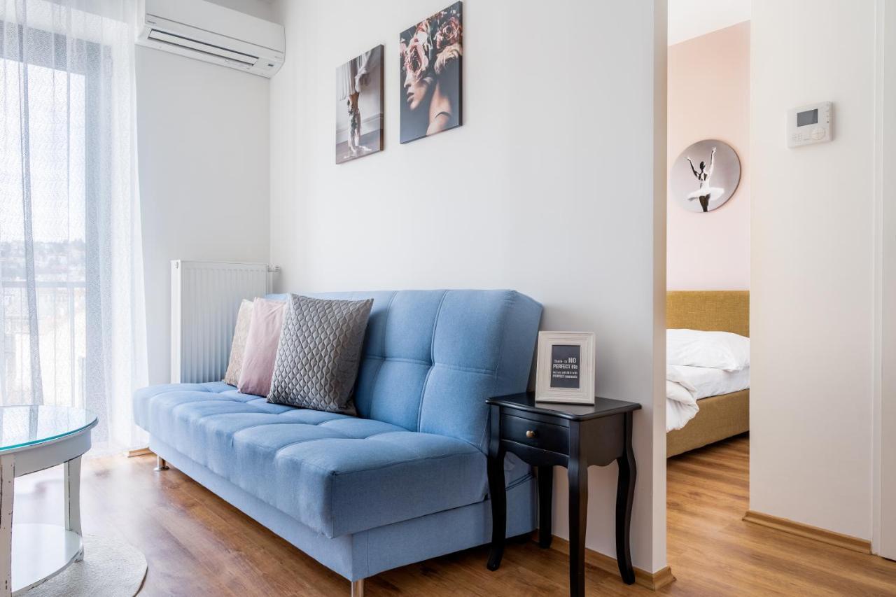 Charming & Cozy Ambiente Apartments บราติสลาวา ภายนอก รูปภาพ